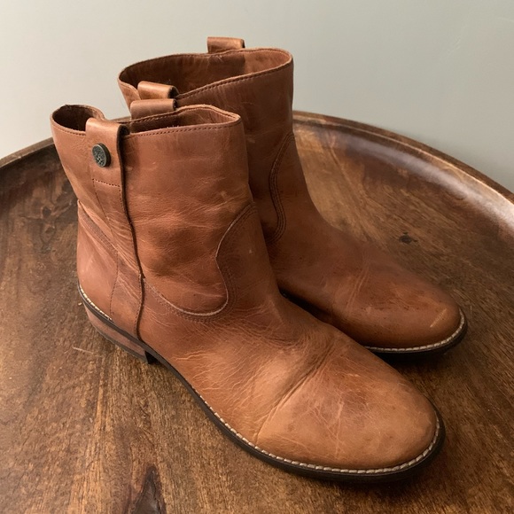 *SOLD* Western Leather Ankle boots - Picture 3 of 3